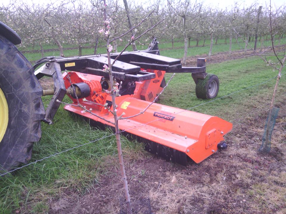 NX-460, versnipperaar/maaier met verstelbare werkbreedte