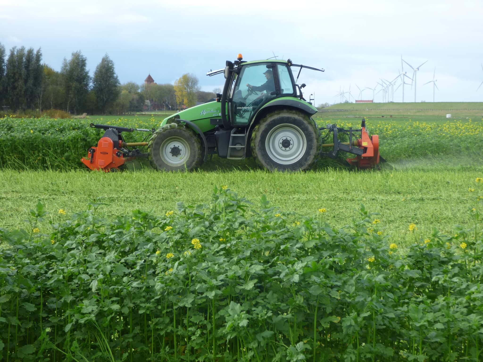 KM-serie, versterkte klepelmaaier voor front- en achteraanbouw