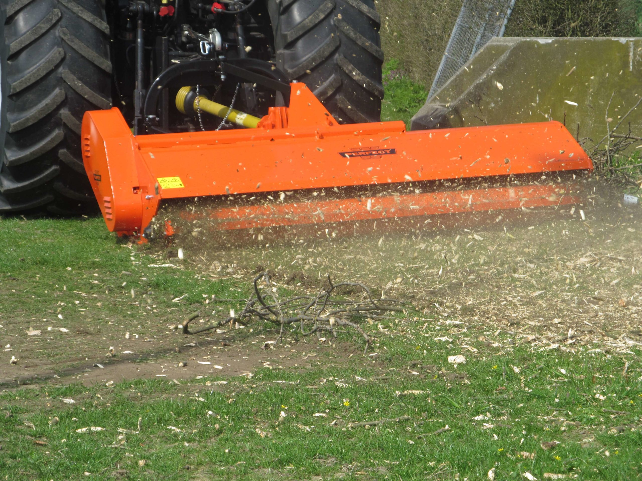 KG – KK, versterkte snoeihoutversnipperaar voor fruitteelt en wijnbouw